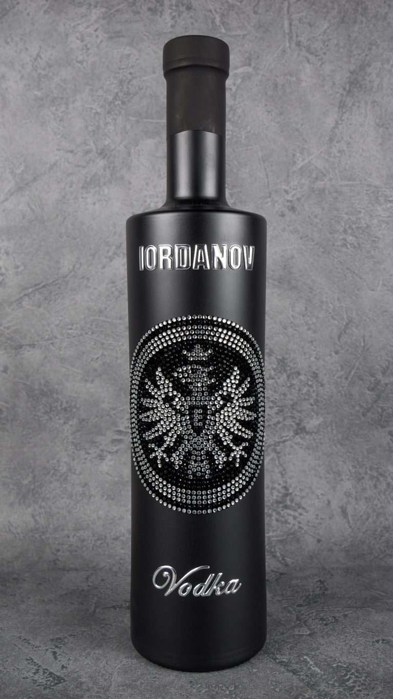 Iordanov Vodka Eintracht Frankfurt schwarzmatt schwarz
